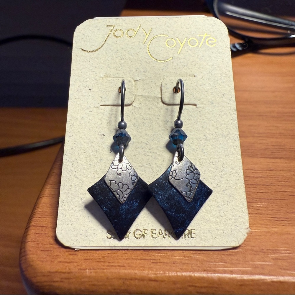 Vintage Jody Coyote dark blue and Silver Earrings‎